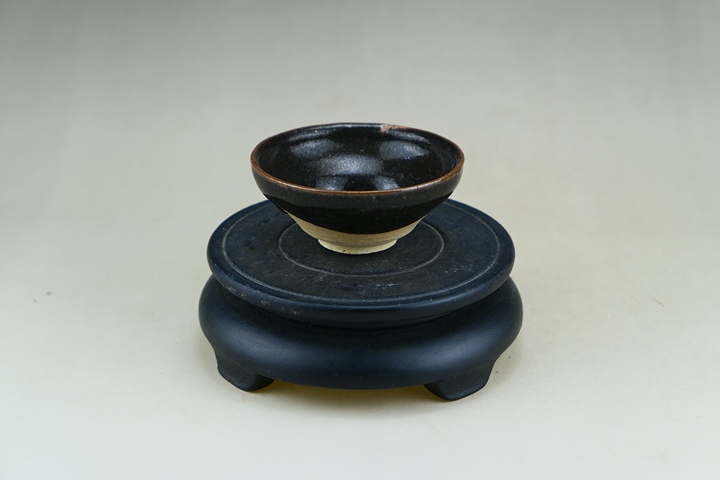 古玩陶瓷南宋.吉州窯黑釉茶盞(高級茶器)拍賣,當前價格0元