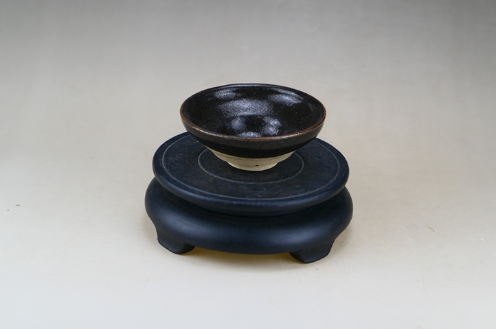 古玩陶瓷南宋.吉州窯黑釉茶盞(高級茶器)拍賣,當前價格2元
