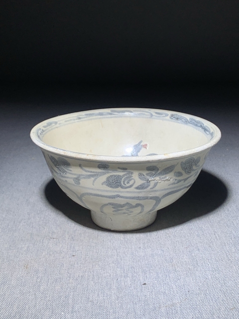 古玩陶瓷青花花卉紋碗真品鑒賞圖