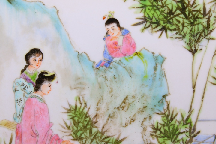 古玩陶瓷解放初期·粉彩紅樓夢庭院撫琴故事紋瓷板拍賣，當前價格756元
