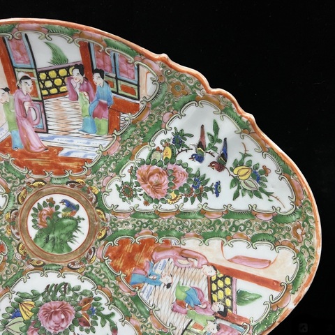 古玩陶瓷廣彩開(kāi)窗花鳥(niǎo)人物海棠大供盤(pán)拍賣(mài),當(dāng)前價(jià)格3888元