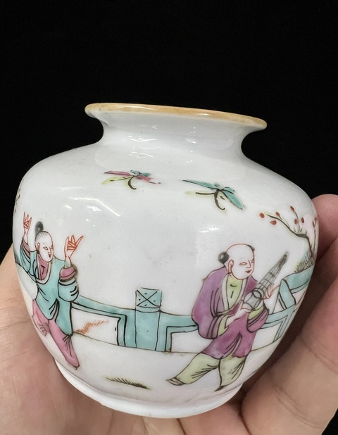 古玩陶瓷同治粉彩人物故事石榴尊拍賣,當前價格3888元