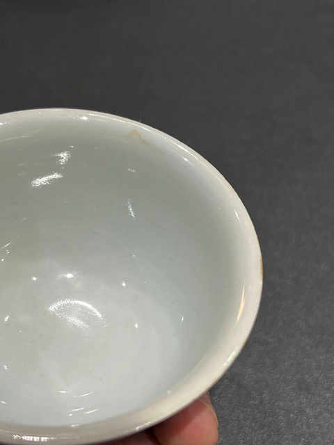 古玩陶瓷霽藍釉茶杯真品鑒賞圖