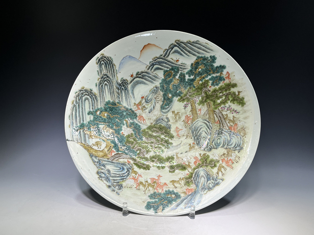 古玩陶瓷清晚期·粉彩百鹿圖大盤真品鑒賞圖