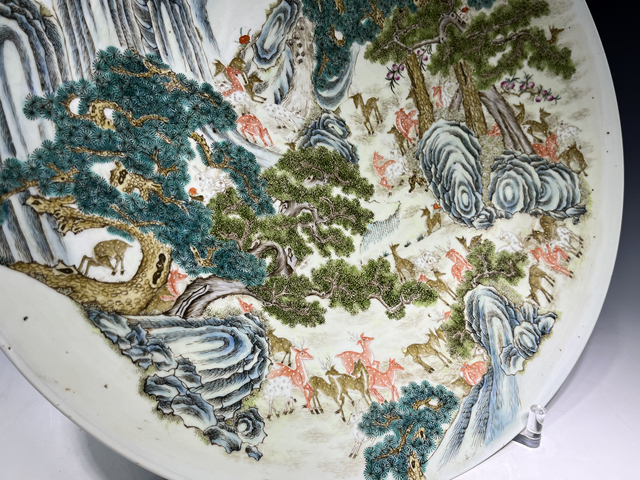古玩陶瓷清晚期·粉彩百鹿圖大盤真品鑒賞圖