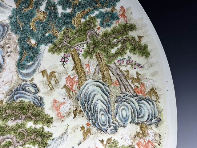 古玩陶瓷清晚期·粉彩百鹿圖大盤真品鑒賞圖