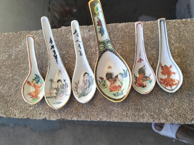 古玩陶瓷粉彩勺真品鑒賞圖