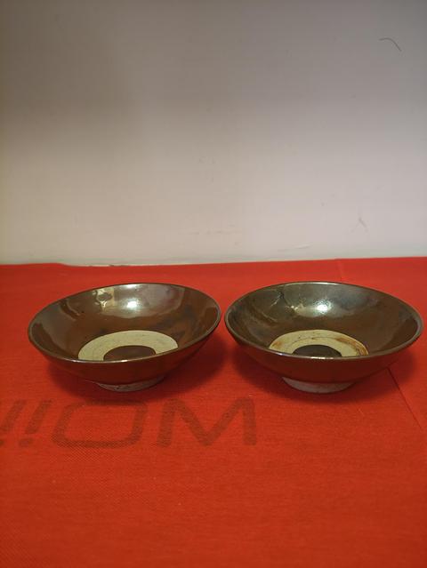 古玩陶瓷紫金釉碗真品鑒賞圖