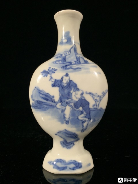 古玩陶瓷青花人物題材扁瓶真品鑒賞圖