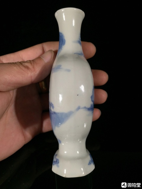 古玩陶瓷青花人物題材扁瓶真品鑒賞圖