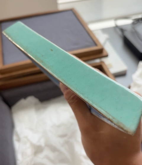 古玩陶瓷粉彩無雙普人物角盤真品鑒賞圖