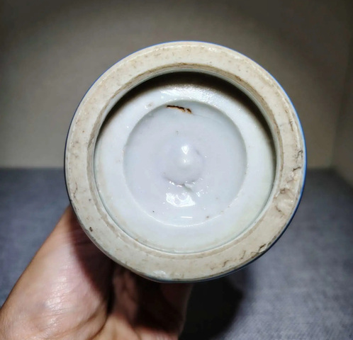 古玩陶瓷霽藍(lán)釉梅瓶真品鑒賞圖
