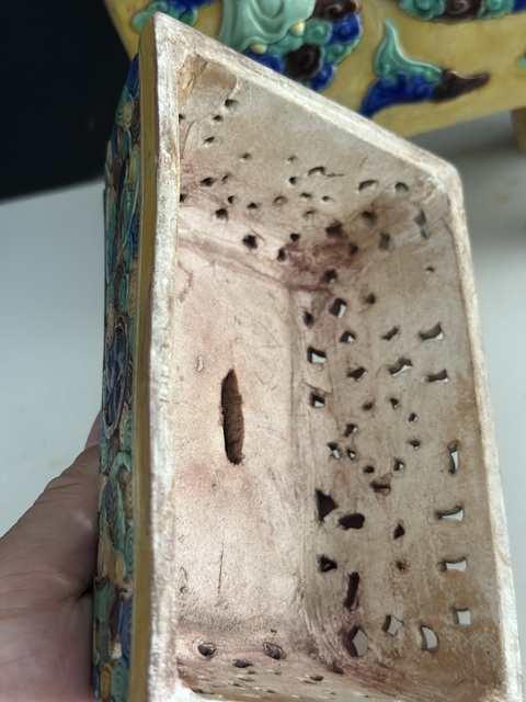 古玩陶瓷素三彩香薰爐真品鑒賞圖