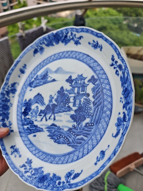 古玩陶瓷青花盤真品鑒賞圖