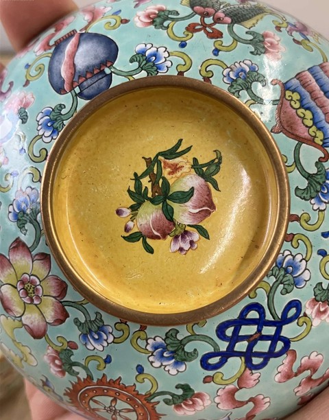 古玩陶瓷佛家八寶蓋碗真品鑒賞圖