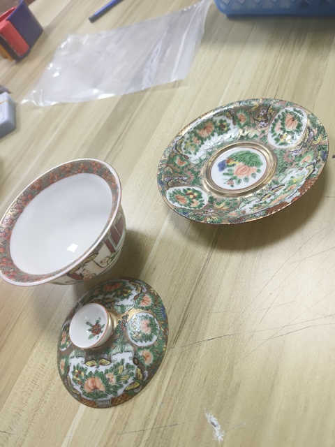 古玩陶瓷民國解放初·廣彩百財紋三才蓋碗 真品鑒賞圖
