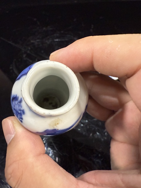 古玩陶瓷晚清青花小蓋瓶真品鑒賞圖