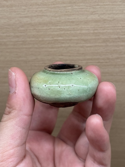 古玩陶瓷綠釉水盂真品鑒賞圖