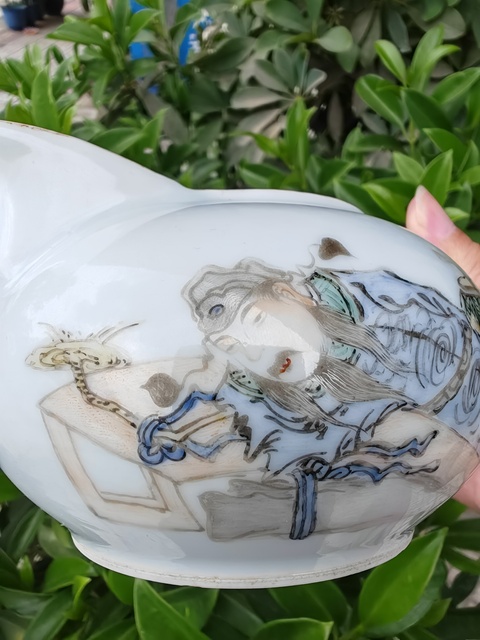 古玩陶瓷馬慶云款人物紋淺絳彩執壺真品鑒賞圖