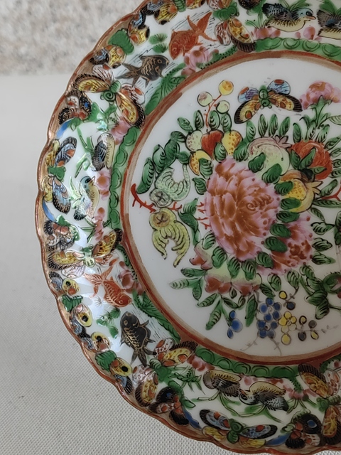 古玩陶瓷廣彩蝶戀花紋盤拍賣,當前價格260元