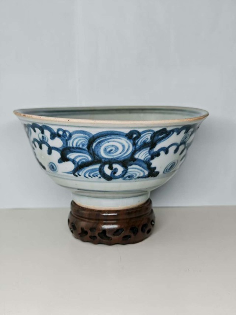 古玩陶瓷青花云氣紋茶碗真品鑒賞圖