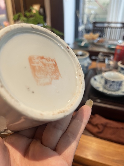 古玩陶瓷淺絳彩花鳥紋筆筒真品鑒賞圖