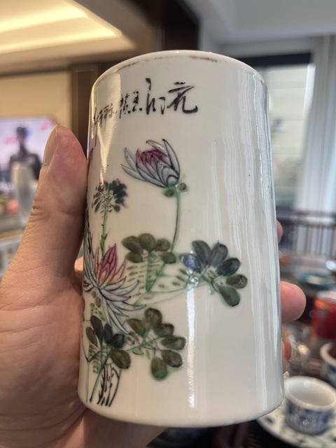 古玩陶瓷淺絳彩花鳥紋筆筒真品鑒賞圖