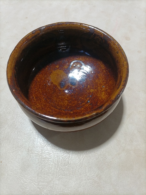 古玩陶瓷醬釉三足爐真品鑒賞圖