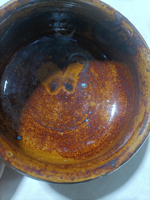 古玩陶瓷醬釉三足爐真品鑒賞圖