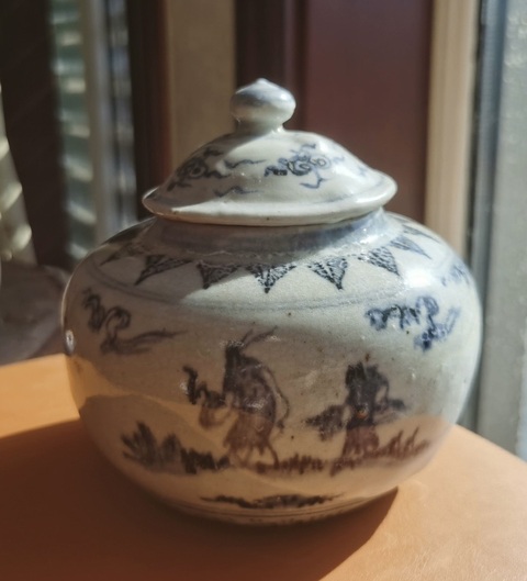 古玩陶瓷明空白期 青花攜琴訪友圖蓋罐拍賣，當(dāng)前價格40000元