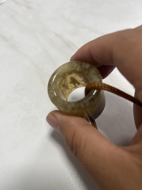古玩玉器岫玉雕“素紋扳指”真品鑒賞圖