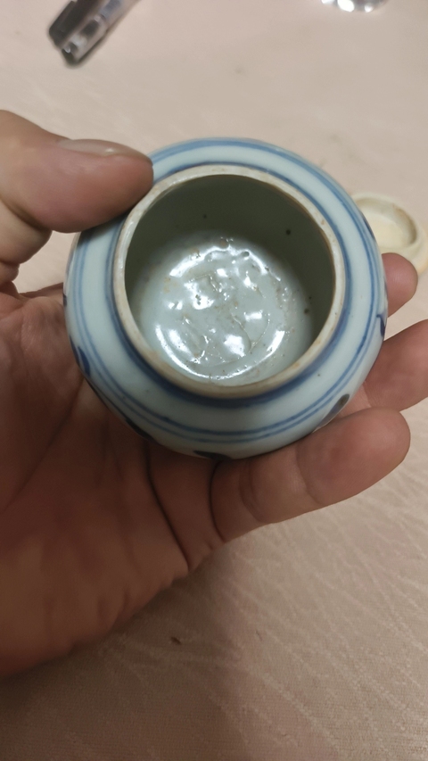古玩陶瓷青花花卉紋蓋罐真品鑒賞圖