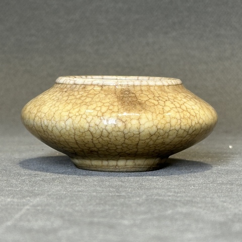 古玩陶瓷哥釉水盂真品鑒賞圖