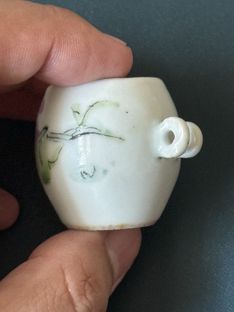 古玩陶瓷晚清·大人物紋粉彩鳥食罐拍賣,當前價格900元