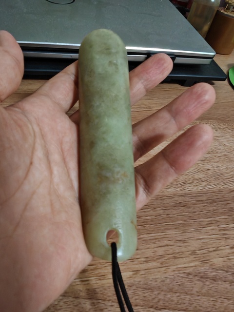 古玩玉器地方玉雕“鞋拔形器”真品鑒賞圖