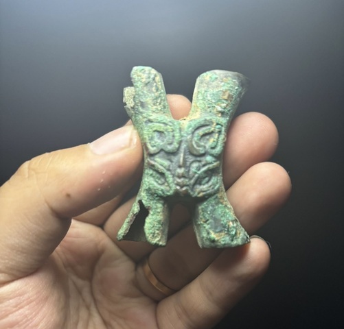 古玩銅器西周·獸面節(jié)約拍賣,當(dāng)前價格850元