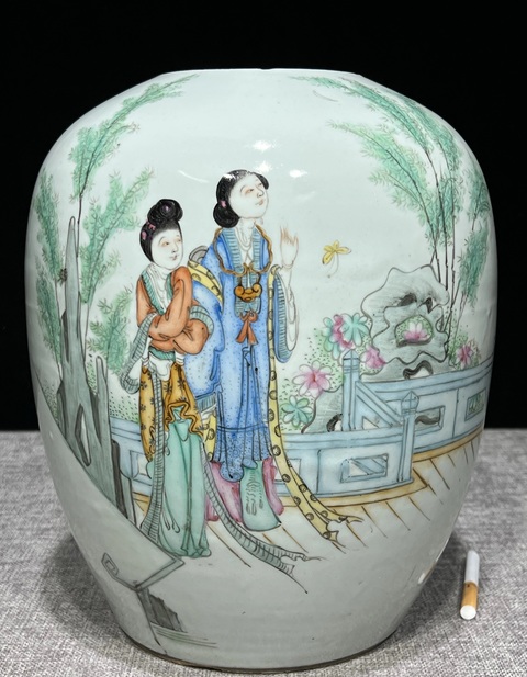 古玩陶瓷仕女紋粉彩冬瓜罐真品鑒賞圖
