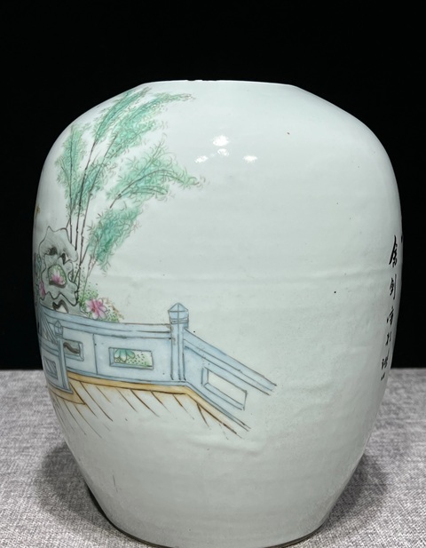 古玩陶瓷仕女紋粉彩冬瓜罐真品鑒賞圖