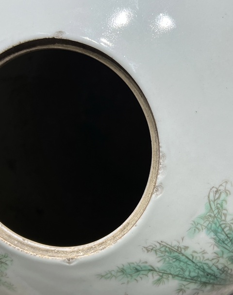 古玩陶瓷仕女紋粉彩冬瓜罐真品鑒賞圖