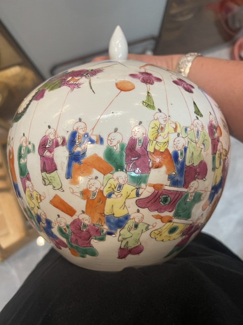 古玩陶瓷百子鬧春西瓜罐真品鑒賞圖