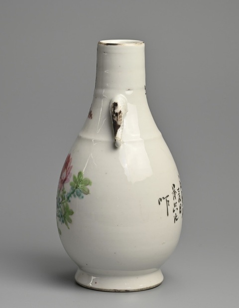 古玩陶瓷淺絳彩花鳥紋象耳瓶真品鑒賞圖