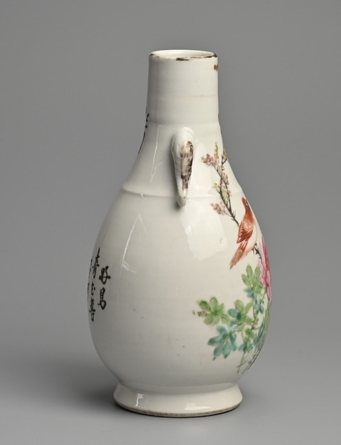 古玩陶瓷淺絳彩花鳥紋象耳瓶真品鑒賞圖