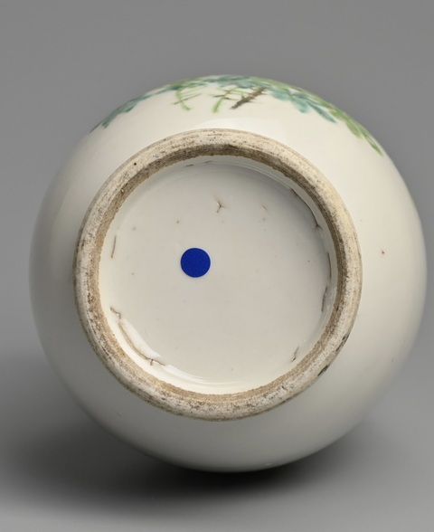 古玩陶瓷淺絳彩花鳥紋象耳瓶真品鑒賞圖