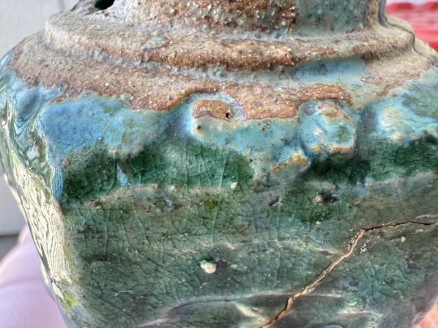 古玩陶瓷綠釉花卉紋罐真品鑒賞圖