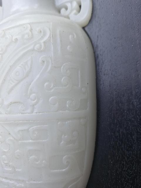古玩玉器漢白玉石瓶真品鑒賞圖