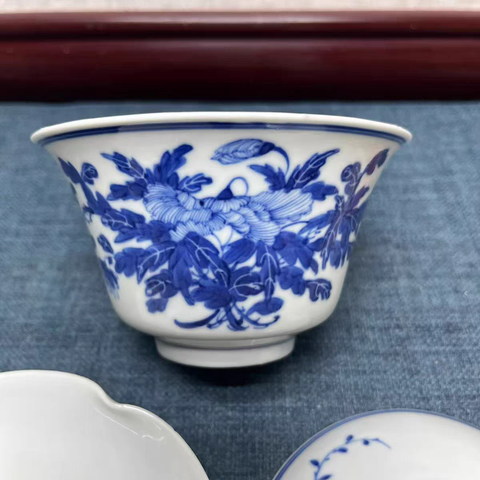 古玩陶瓷清光緒青花花卉紋蓋碗一組真品鑒賞圖