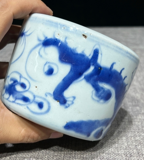 古玩陶瓷龍紋青花筒式香爐真品鑒賞圖