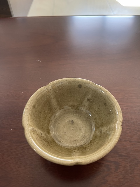 古玩陶瓷當代·青釉花口盞 真品鑒賞圖