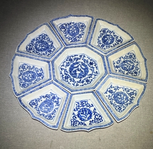 古玩陶瓷龍紋青花九攢盤真品鑒賞圖