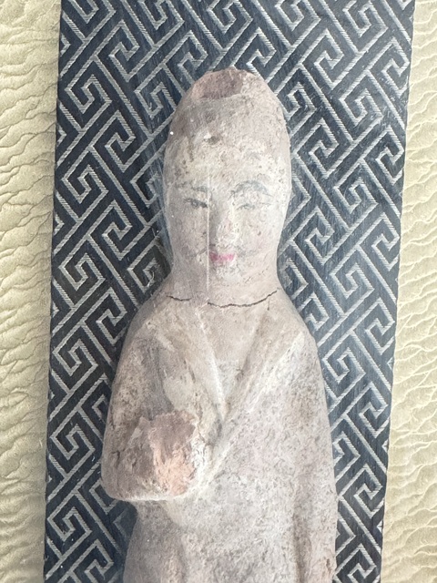 古玩陶瓷唐代風帽俑真品鑒賞圖